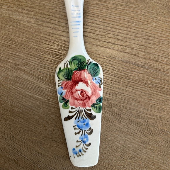 Vintage pie/dessert server, handpainted, from Italy - Picture 4 of 4